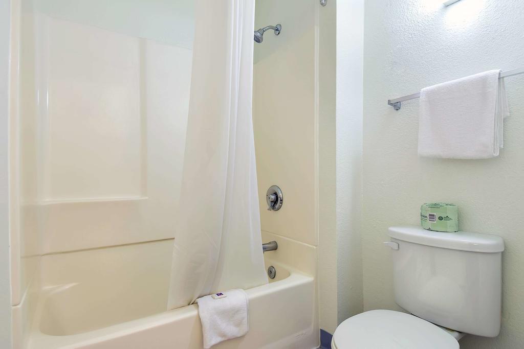Motel 6 Anaheim Stadium - Orange Esterno foto
