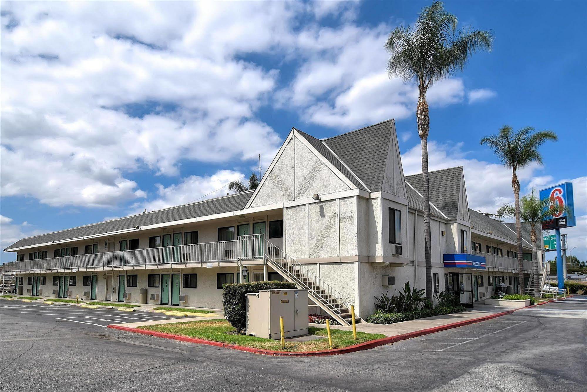 Motel 6 Anaheim Stadium - Orange Esterno foto