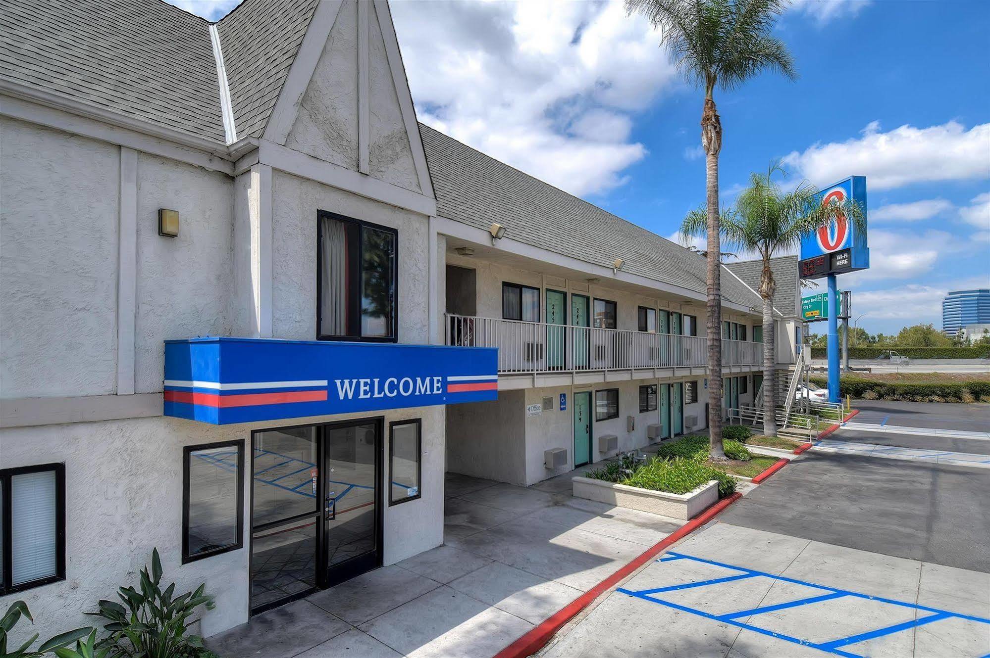 Motel 6 Anaheim Stadium - Orange Esterno foto