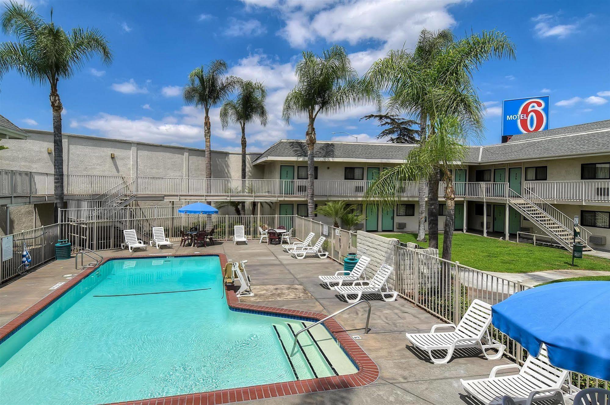 Motel 6 Anaheim Stadium - Orange Esterno foto
